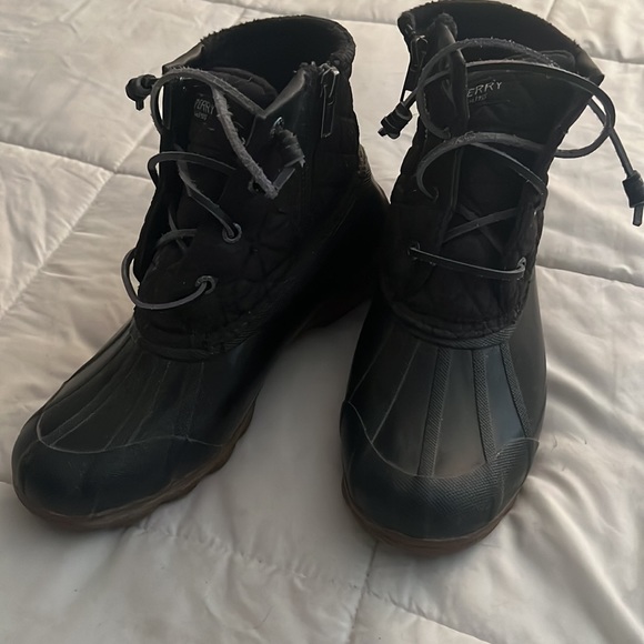 Sperrys - Picture 2 of 3